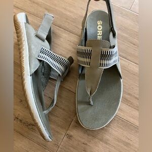 Sorel leather olive women’s sandals! Sling back size 10